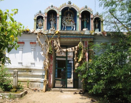 Tirunalur Mayanam Gopuram